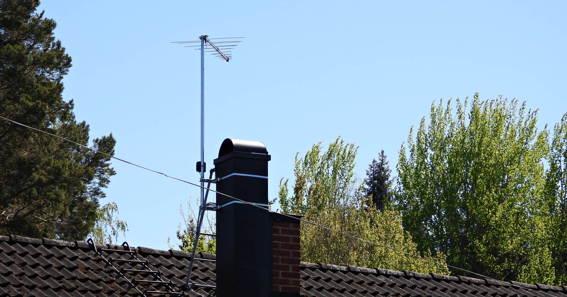 Läs mer om artikeln Jag lyckade fixa bra signal trots att huset ligger i radioskuggan.