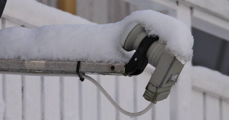 Kunden har tröttnat på parabol och vill ha TV via fiber.